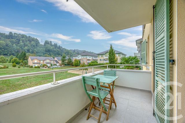 Appartement F3 à vendre - 3 pièces - 60.81 m2 - RUMILLY - 74 - RHONE-ALPES - Century 21 Confiance Services
