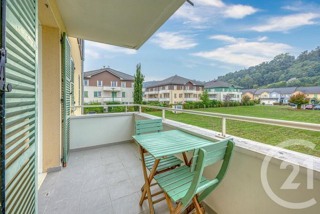 Appartement F3 à vendre - 3 pièces - 60.81 m2 - RUMILLY - 74 - RHONE-ALPES - Century 21 Confiance Services