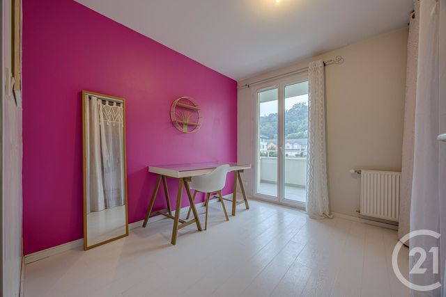 Appartement F3 à vendre - 3 pièces - 60.81 m2 - RUMILLY - 74 - RHONE-ALPES - Century 21 Confiance Services