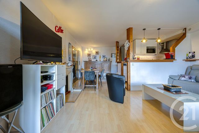 Appartement T3 à vendre - 3 pièces - 85.0 m2 - RUMILLY - 74 - RHONE-ALPES - Century 21 Confiance Services