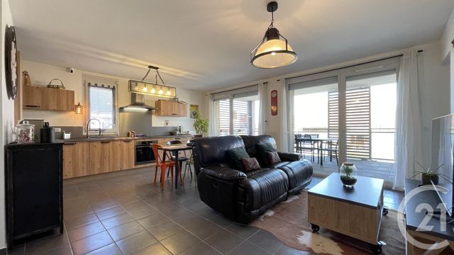 Appartement T4 à vendre - 4 pièces - 79.0 m2 - MURES - 74 - RHONE-ALPES - Century 21 Confiance Services