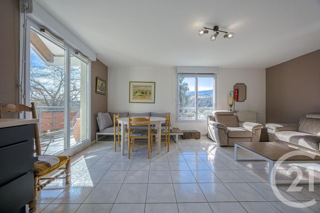 Appartement F4 à vendre - 4 pièces - 84.24 m2 - RUMILLY - 74 - RHONE-ALPES - Century 21 Confiance Services
