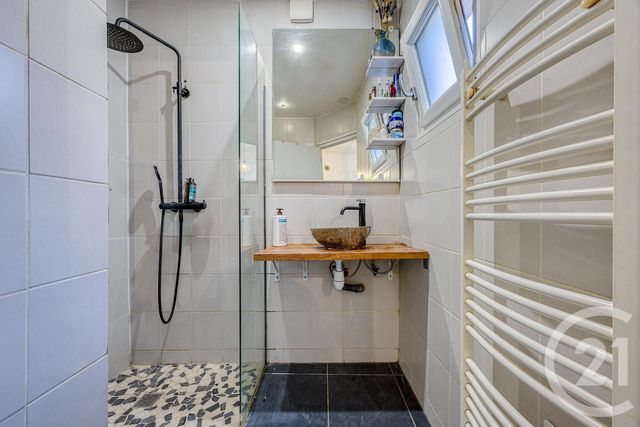 Appartement F3 à vendre - 3 pièces - 53.94 m2 - RUMILLY - 74 - RHONE-ALPES - Century 21 Confiance Services