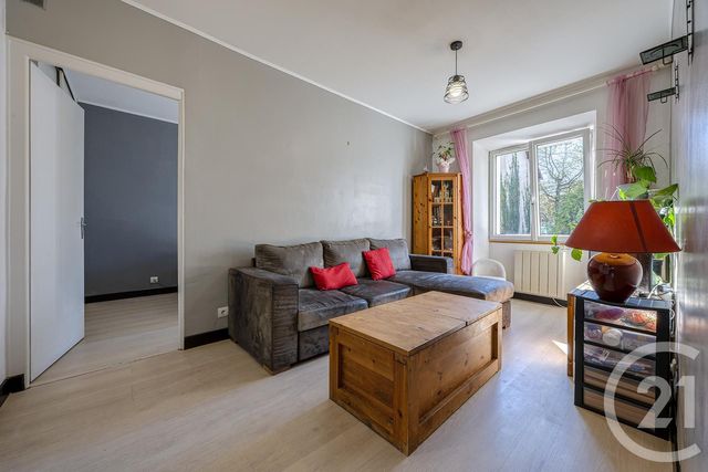 Appartement F3 à vendre - 3 pièces - 53.94 m2 - RUMILLY - 74 - RHONE-ALPES - Century 21 Confiance Services