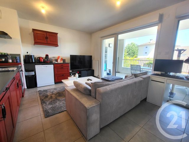 Afficher la photo en grand Appartement T2 à vendre - 2 pièces - 41.99 m2 - RUMILLY - 74 - RHONE-ALPES - Century 21 Confiance Services