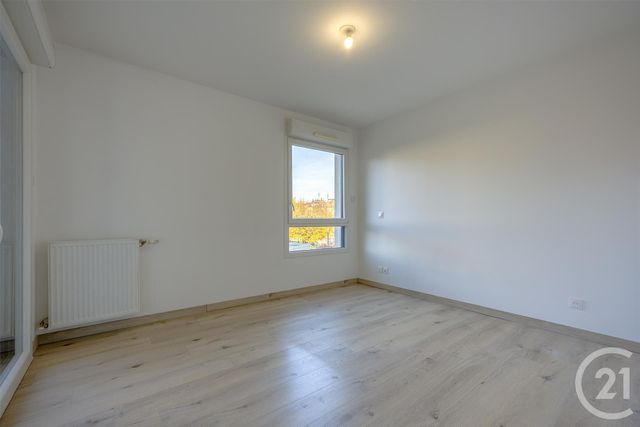 Appartement T2 à vendre - 2 pièces - 41.99 m2 - RUMILLY - 74 - RHONE-ALPES - Century 21 Confiance Services