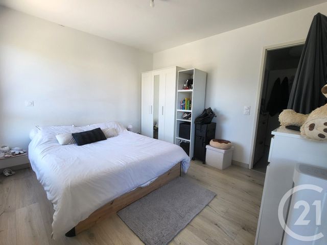Afficher la photo en grand Appartement T2 à vendre - 2 pièces - 41.99 m2 - RUMILLY - 74 - RHONE-ALPES - Century 21 Confiance Services