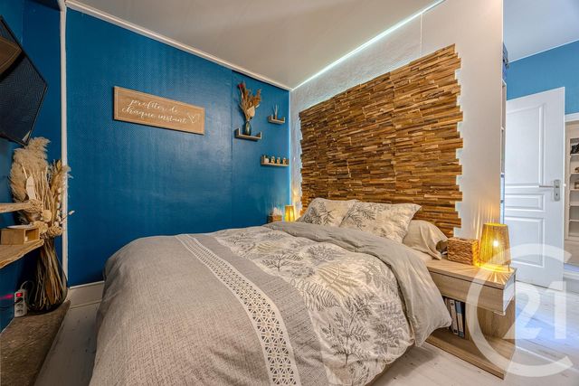 Appartement F3 à vendre - 3 pièces - 57.11 m2 - RUMILLY - 74 - RHONE-ALPES - Century 21 Confiance Services