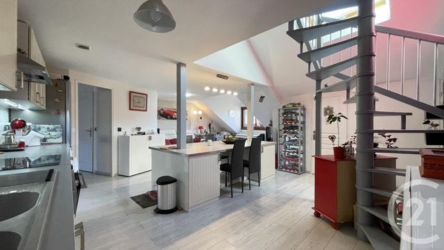 Appartement T4 à vendre - 4 pièces - 65.62 m2 - RUMILLY - 74 - RHONE-ALPES - Century 21 Confiance Services