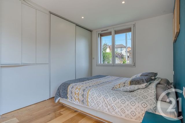 Appartement T3 à vendre - 3 pièces - 49.8 m2 - RUMILLY - 74 - RHONE-ALPES - Century 21 Confiance Services