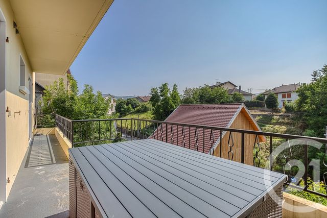 Appartement T3 à vendre - 3 pièces - 49.8 m2 - RUMILLY - 74 - RHONE-ALPES - Century 21 Confiance Services