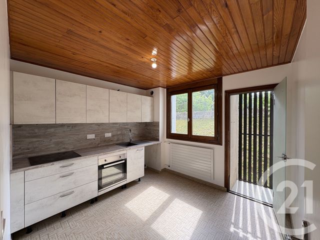 Appartement T4 à louer - 4 pièces - 87.27 m2 - RUMILLY - 74 - RHONE-ALPES - Century 21 Confiance Services