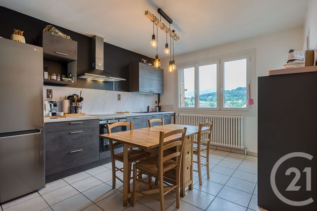 Appartement F4 à vendre - 4 pièces - 92.4 m2 - RUMILLY - 74 - RHONE-ALPES - Century 21 Confiance Services