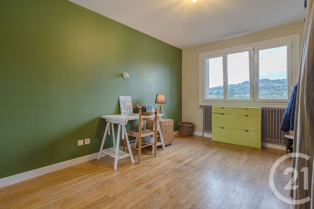 Appartement F4 à vendre - 4 pièces - 92.4 m2 - RUMILLY - 74 - RHONE-ALPES - Century 21 Confiance Services