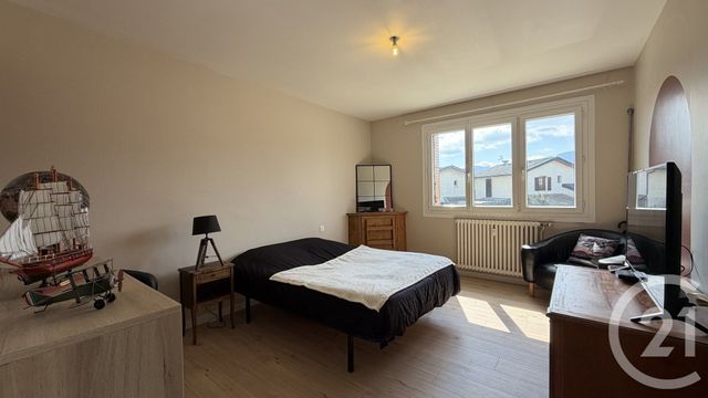 Appartement F4 à vendre - 4 pièces - 92.4 m2 - RUMILLY - 74 - RHONE-ALPES - Century 21 Confiance Services