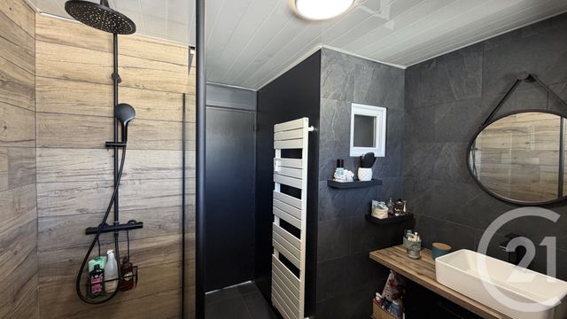 Appartement F4 à vendre - 4 pièces - 92.4 m2 - RUMILLY - 74 - RHONE-ALPES - Century 21 Confiance Services