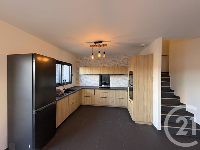 maison à louer - 4 pièces - 101.46 m2 - RUMILLY - 74 - RHONE-ALPES - Century 21 Confiance Services