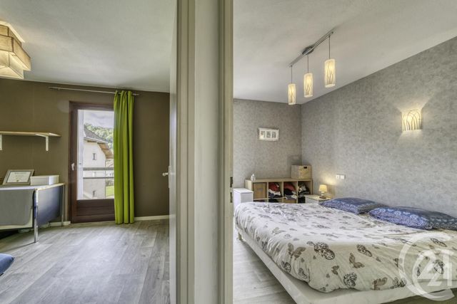 Appartement F3 à vendre - 3 pièces - 67.95 m2 - RUMILLY - 74 - RHONE-ALPES - Century 21 Confiance Services