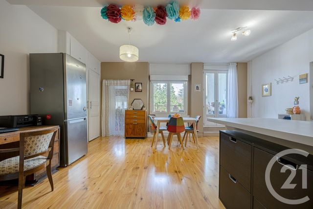 Appartement F3 à vendre - 3 pièces - 68.8 m2 - RUMILLY - 74 - RHONE-ALPES - Century 21 Confiance Services