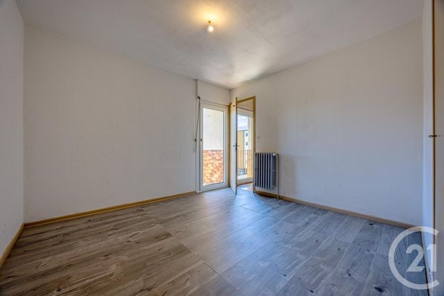 Appartement T3 à vendre - 3 pièces - 58.0 m2 - RUMILLY - 74 - RHONE-ALPES - Century 21 Confiance Services