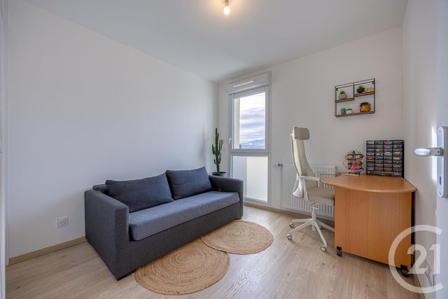 Appartement F4 à vendre - 4 pièces - 78.69 m2 - SALES - 74 - RHONE-ALPES - Century 21 Confiance Services