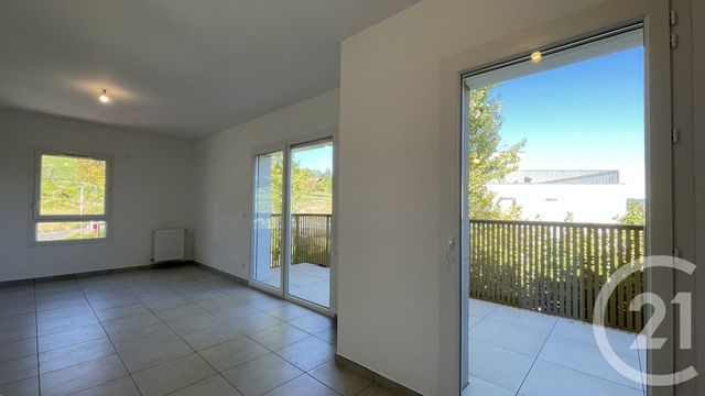 Appartement T3 à vendre - 3 pièces - 62.0 m2 - RUMILLY - 74 - RHONE-ALPES - Century 21 Confiance Services