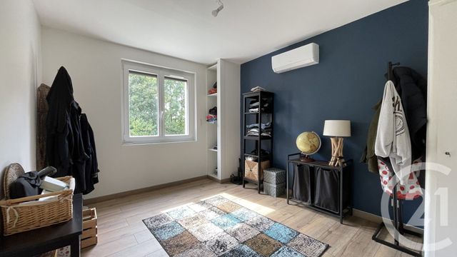 Afficher la photo en grand Appartement T3 à vendre - 3 pièces - 79.0 m2 - ALBY SUR CHERAN - 74 - RHONE-ALPES - Century 21 Confiance Services