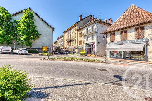 Afficher la photo en grand Appartement F3 à vendre - 3 pièces - 69.76 m2 - RUMILLY - 74 - RHONE-ALPES - Century 21 Confiance Services