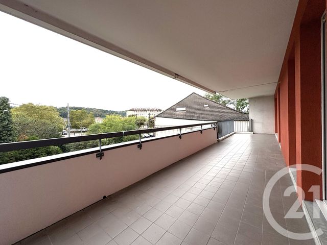 Appartement T3 à louer - 3 pièces - 66.0 m2 - RUMILLY - 74 - RHONE-ALPES - Century 21 Confiance Services