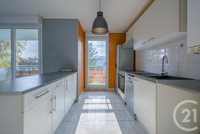 Appartement F3 à vendre - 3 pièces - 63.17 m2 - RUMILLY - 74 - RHONE-ALPES - Century 21 Confiance Services