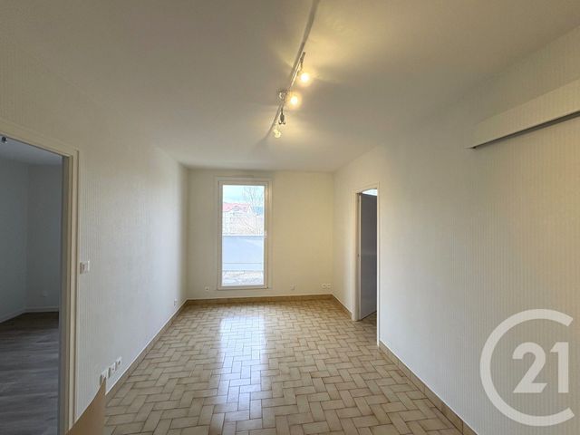 Appartement T2 à louer - 2 pièces - 45.47 m2 - RUMILLY - 74 - RHONE-ALPES - Century 21 Confiance Services