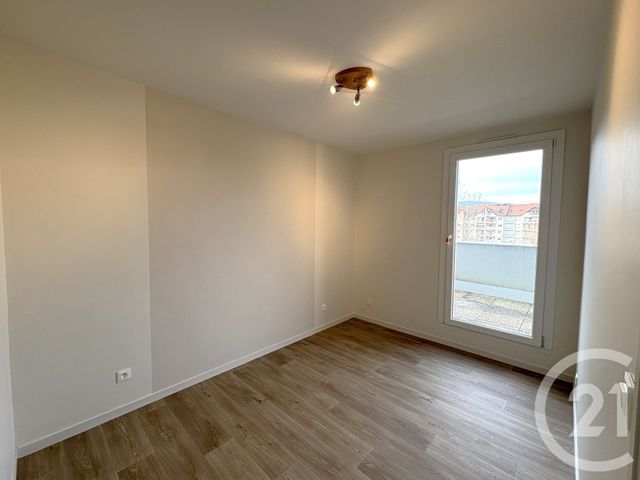 Appartement T2 à louer - 2 pièces - 45.47 m2 - RUMILLY - 74 - RHONE-ALPES - Century 21 Confiance Services