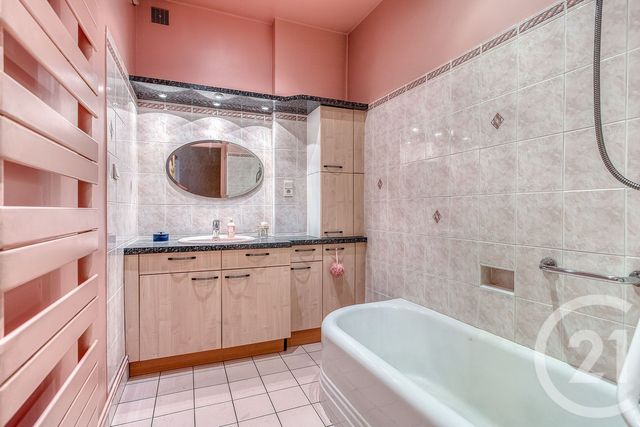 Afficher la photo en grand Appartement T3 à vendre - 3 pièces - 83.0 m2 - RUMILLY - 74 - RHONE-ALPES - Century 21 Confiance Services