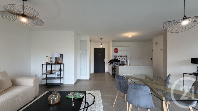 Appartement T4 à vendre - 4 pièces - 83.0 m2 - RUMILLY - 74 - RHONE-ALPES - Century 21 Confiance Services