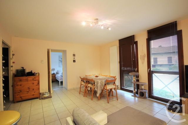 Appartement T2 à louer - 2 pièces - 50.0 m2 - VIUZ LA CHIESAZ - 74 - RHONE-ALPES - Century 21 Confiance Services