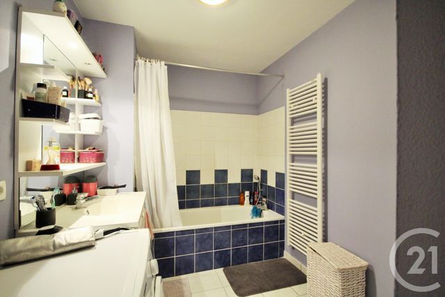 Appartement T2 à louer - 2 pièces - 50.0 m2 - VIUZ LA CHIESAZ - 74 - RHONE-ALPES - Century 21 Confiance Services