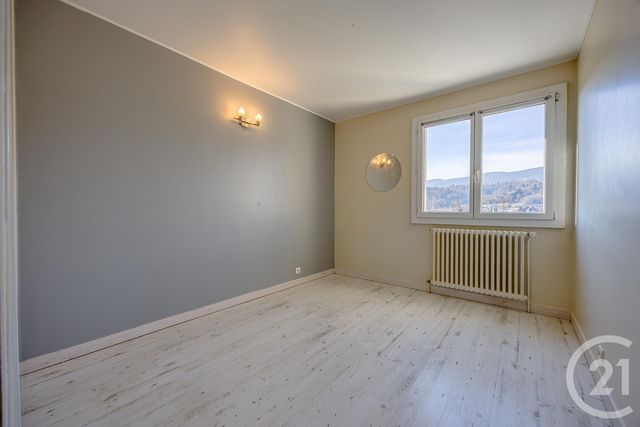 Appartement F4 à vendre - 4 pièces - 84.42 m2 - RUMILLY - 74 - RHONE-ALPES - Century 21 Confiance Services