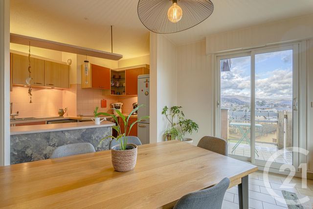 Appartement F4 à vendre - 4 pièces - 93.0 m2 - RUMILLY - 74 - RHONE-ALPES - Century 21 Confiance Services