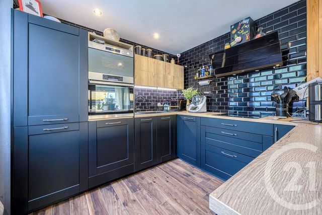 Appartement F5 à vendre - 5 pièces - 97.98 m2 - RUMILLY - 74 - RHONE-ALPES - Century 21 Confiance Services