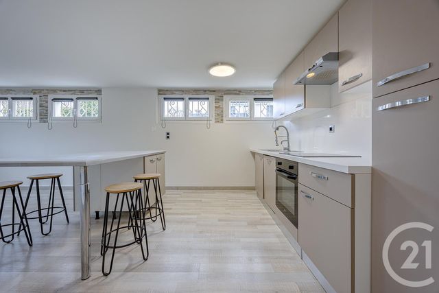 Appartement T2 à vendre - 2 pièces - 57.09 m2 - RUMILLY - 74 - RHONE-ALPES - Century 21 Confiance Services