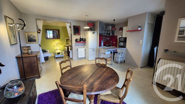 Appartement à vendre - 3 pièces - 46.54 m2 - RUMILLY - 74 - RHONE-ALPES - Century 21 Confiance Services