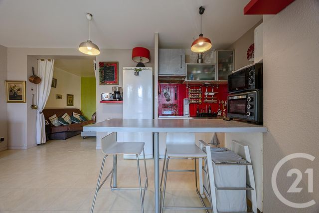 Appartement à vendre - 3 pièces - 46.54 m2 - RUMILLY - 74 - RHONE-ALPES - Century 21 Confiance Services