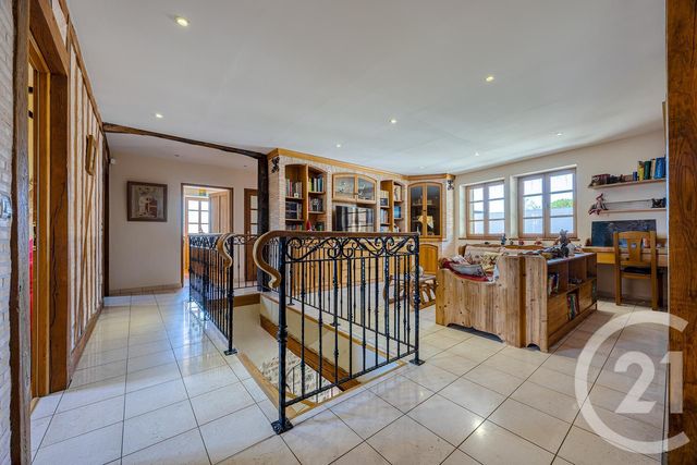 maison à vendre - 9 pièces - 340.69 m2 - MASSINGY - 74 - RHONE-ALPES - Century 21 Confiance Services