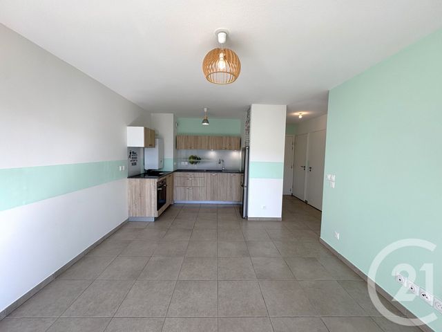 Appartement T2 à louer - 2 pièces - 42.32 m2 - RUMILLY - 74 - RHONE-ALPES - Century 21 Confiance Services