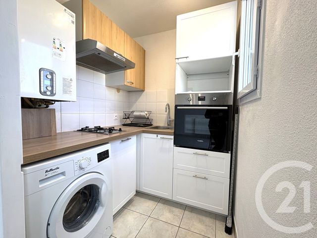 Appartement T2 à louer - 2 pièces - 42.22 m2 - RUMILLY - 74 - RHONE-ALPES - Century 21 Confiance Services