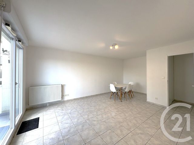 Appartement T2 à louer - 2 pièces - 42.22 m2 - RUMILLY - 74 - RHONE-ALPES - Century 21 Confiance Services