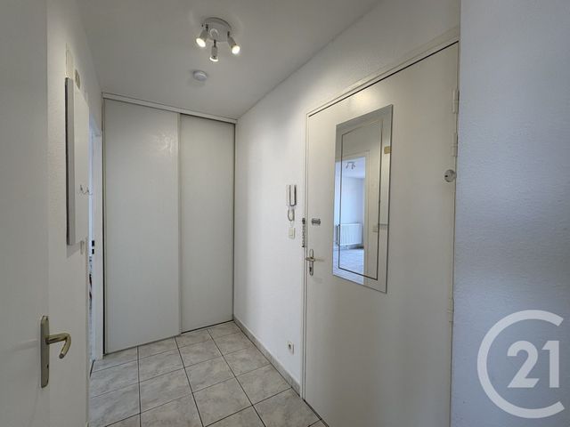 Appartement T2 à louer - 2 pièces - 42.22 m2 - RUMILLY - 74 - RHONE-ALPES - Century 21 Confiance Services