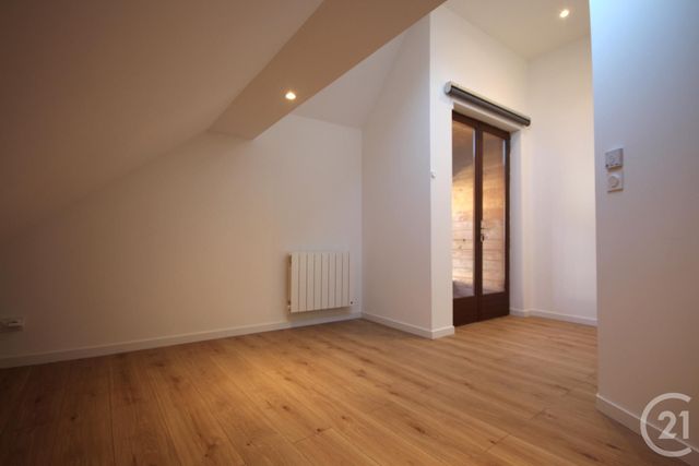 maison à louer - 4 pièces - 75.0 m2 - ST SYLVESTRE - 74 - RHONE-ALPES - Century 21 Confiance Services