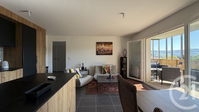 Appartement T4 à vendre - 4 pièces - 82.85 m2 - RUMILLY - 74 - RHONE-ALPES - Century 21 Confiance Services