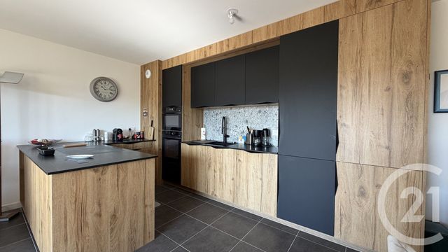 Appartement T4 à vendre - 4 pièces - 82.85 m2 - RUMILLY - 74 - RHONE-ALPES - Century 21 Confiance Services